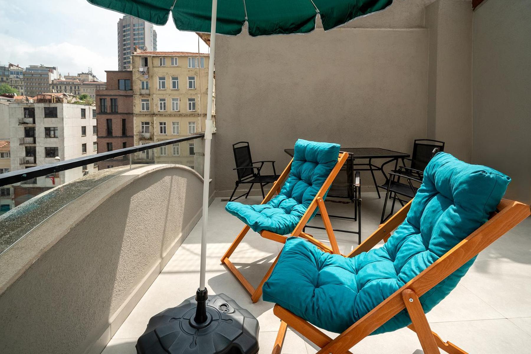 Urban Quarters - Tepebasi Aparthotel Istanbul Bagian luar foto